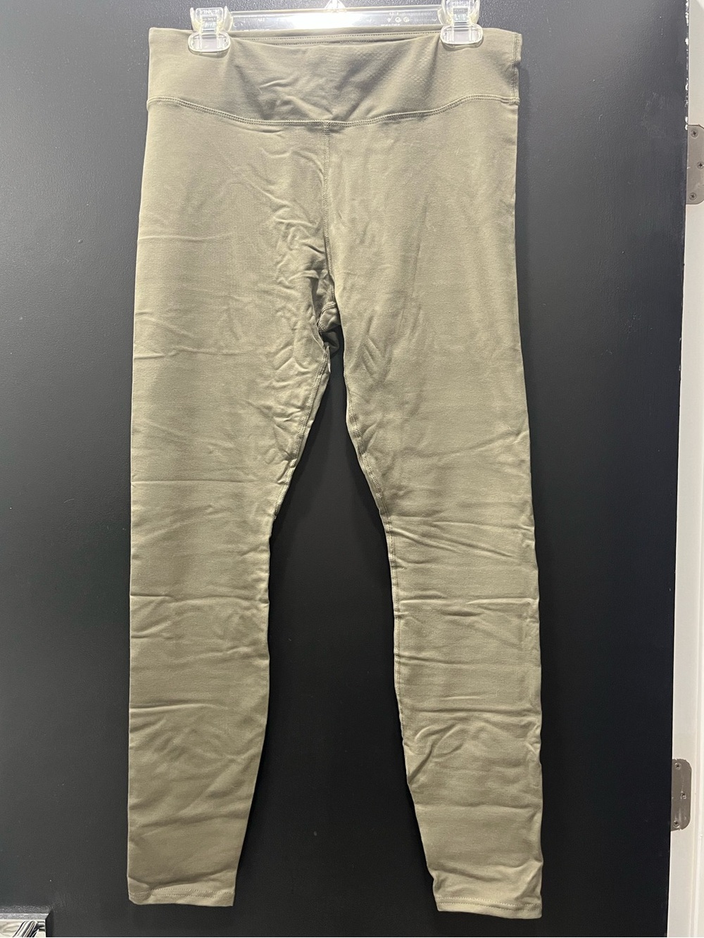 Pact On-the-Go Army Green Organic Cotton Leggings-large
